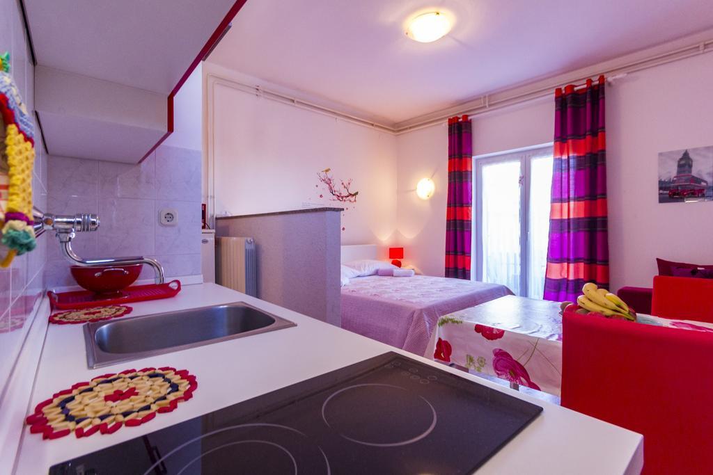 Apartment Lori Fažana Exteriör bild